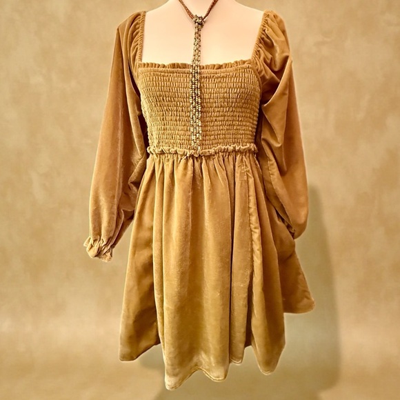 Daphne Velvet Mini Dress - Picture 2 of 11